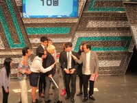 転んだチョコレートプラネット長田の診療をしたフレミング宮本。