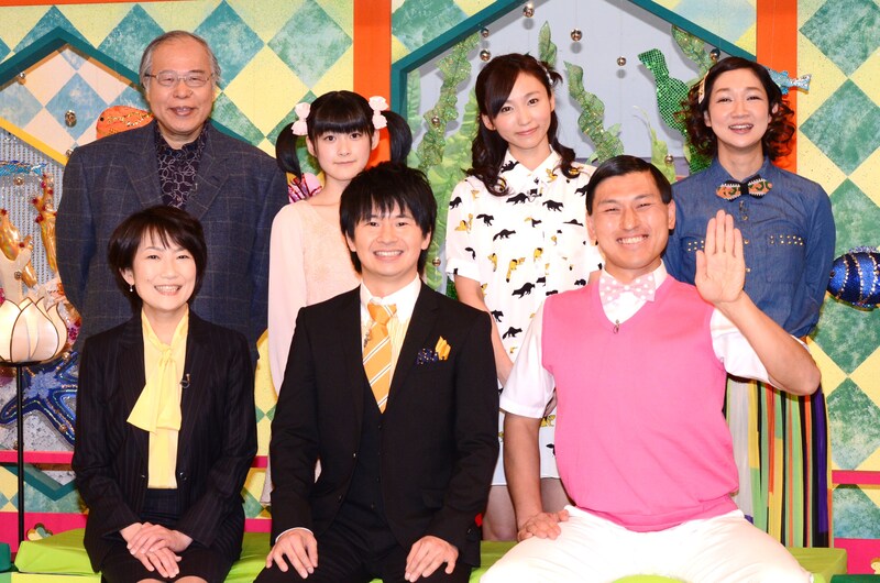 新レギュラー番組「マサカメTV」でMCを務めるオードリー（前列右）、鹿島綾乃NHKアナウンサー（前列左）と、初回ゲストの（後列左から）荒俣宏、嗣永桃子（Berryz工房）、吉木りさ、北陽・虻川。