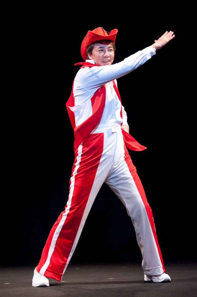 「入江雅人グレート一人芝居『MY GREATEST HITS 2』」に出演する入江雅人。写真は以前の公演で撮影されたもの。