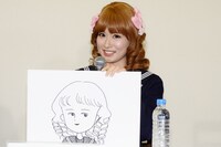 城ヶ崎さん役の皆藤愛子。