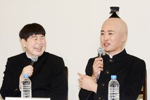 森三中・大島（左）と、劇団ひとり（右）。