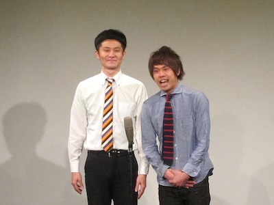 東京・松竹芸能 新宿角座にて初単独ライブ「座敷ボウラー単独ライブ～兎にも角にも～」を行った座敷ボウラー。左が和田、右が金井。