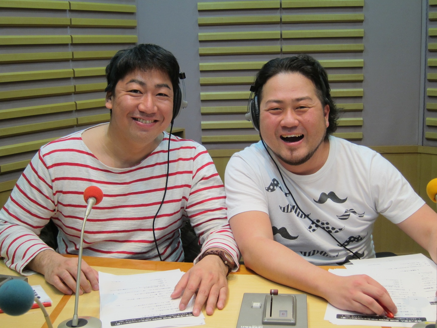 3月31日（日）深夜、ニッポン放送にて初の冠番組「博多っ子芸人 BLUE RIVERの「なんでもよかぁ～」が放送されるBLUE RIVER。