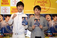 DVD「NON STYLE 12 後編 ～2012年、結成12年を迎えるNON STYLEがやるべき12のこと～」発売記念イベントに登場したNON STYLE。