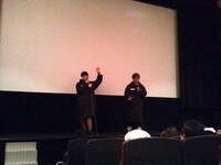 前説をするオンリー2。