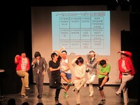 「ノーセンスラジオ体操」は、あまりのノープランさに最後は全員で「シェー」におさまった。