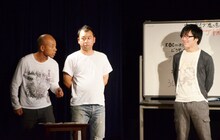 「街中で『なんて日だ！』とよく言われるが、そのときの返し方が難しい」という、バイきんぐ小峠（左端）。