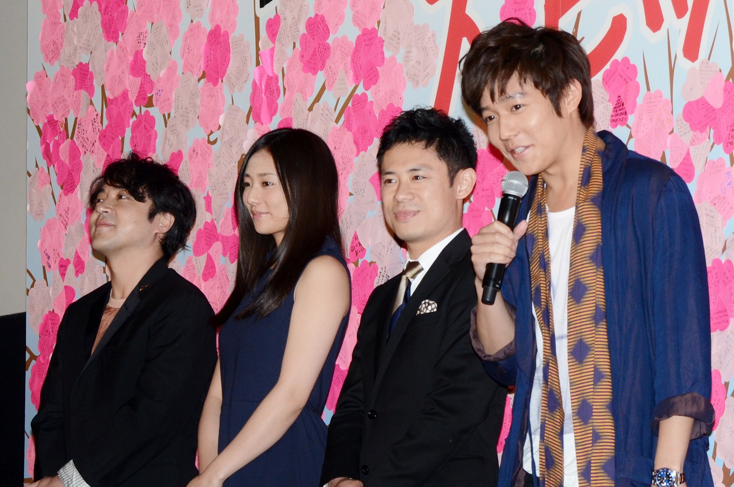 （左から）ムロツヨシ、木村文乃、伊藤淳史、小出恵介。