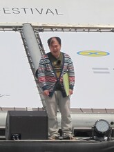 「第5回沖縄国際映画祭」ビーチステージに登場したR-1王者三浦マイルド。