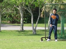 高津臣吾の野球教室に参加したとろサーモン村田。