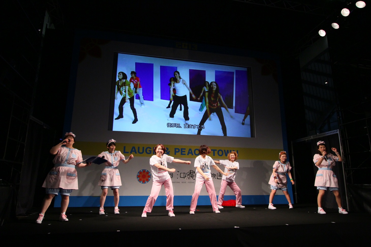 「エクサボディ presents シュガーズの週末は甘えナイト！公開収録イベント in 沖縄国際映画祭」の様子。