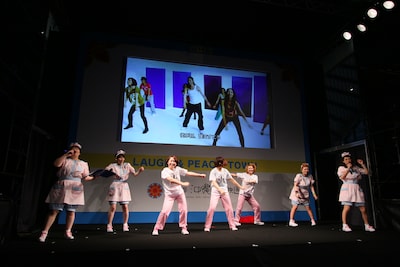 「エクサボディ presents シュガーズの週末は甘えナイト！公開収録イベント in 沖縄国際映画祭」の様子。