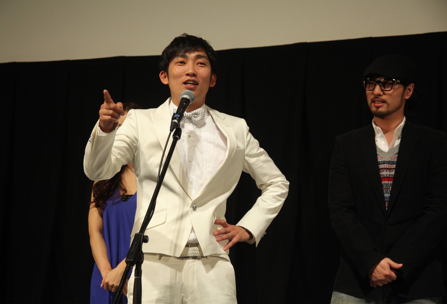 映画「BLUE BIRD」舞台挨拶の様子。