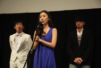 映画「BLUE BIRD」舞台挨拶の様子。