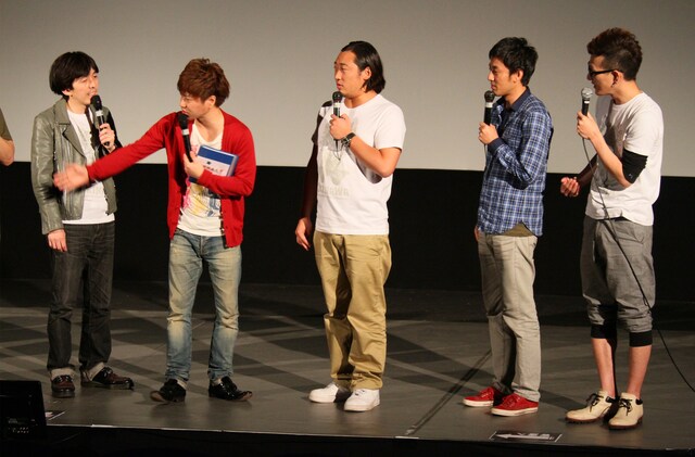 映画「Mr.&Mrs.スミス」の生オーディオコメンタリー＆トークショーの様子。