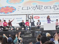 「イメージをガラッと変えました」というあやまんJAPAN。