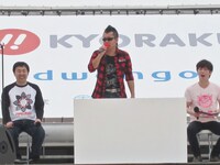 東渕剛のあまりのそっくり加減に、長渕ファンの後藤と岩尾は長渕トークで大盛り上がり。