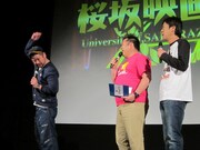 本気のケンカシーンを撮るためにケンコバをはめた井筒監督の逃げ方を真似るケンコバ。