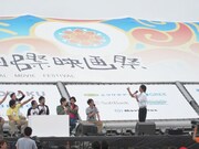 「ジャニーズが全部踊れる」という高校生は自ら舞台へ。