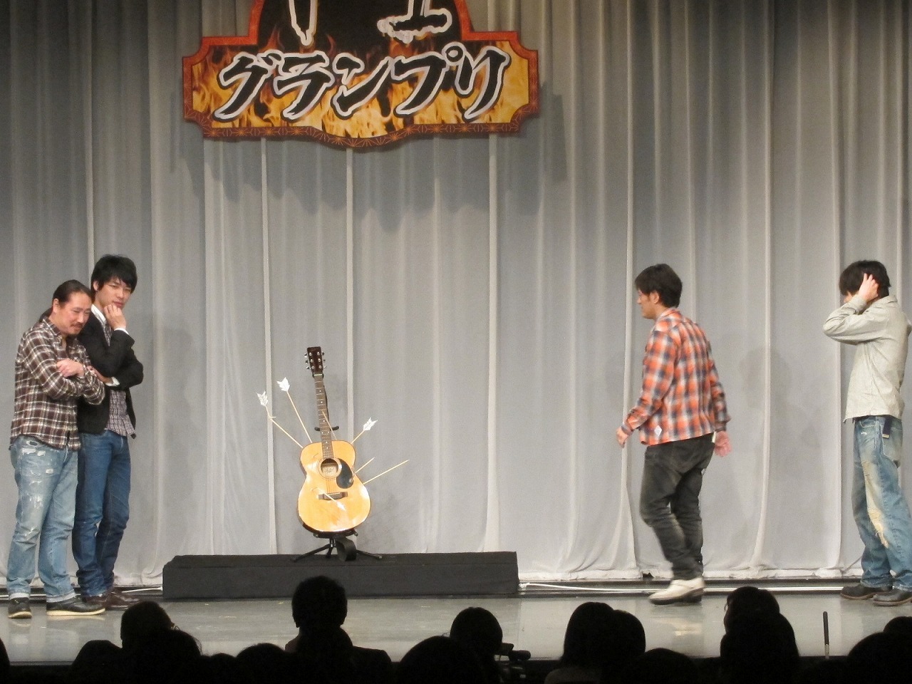 準決勝第2試合の笑い飯・西田、麒麟・川島、ヤナギブソン、インパルス板倉。