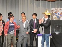 向のTシャツで心理的ゆさぶりをかけられたことを告発した川島。