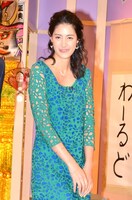 スタジオパネラーとして出演する森泉。