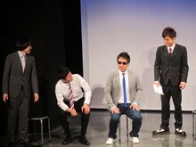 片山のサングラスを借りてみたなすなかにし中西。命名は「極悪パンダ」。