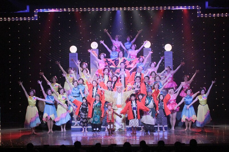 吉本百年物語3月公演「百年感謝 これからもよろしく」千秋楽。(c)吉本興業