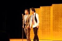 「平成25年 漫才新人大賞」予選会でネタを披露するだいなお。