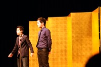 「平成25年 漫才新人大賞」予選会でネタを披露するウエストランド。