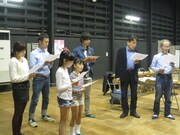 「うかうか三十、ちょろちょろ四十」初日稽古の様子。