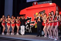 フォトセッションの様子。