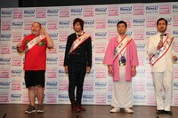 全員のギャグを詰め込んだ自己紹介ネタを披露する再生可能ボーイズ。