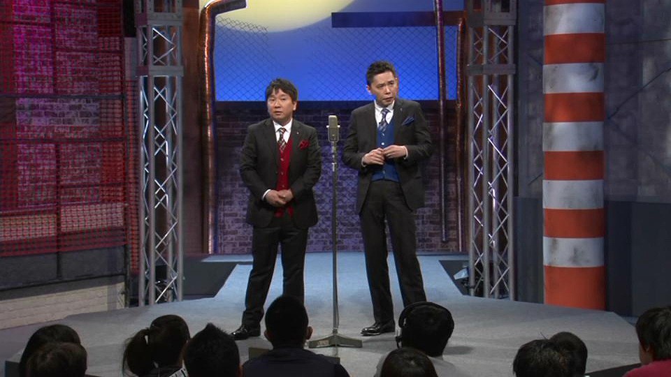 「2013年度版 漫才 爆笑問題のツーショット」の収録に臨む爆笑問題。