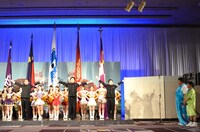 学生による「ヒット祈願エール」コーナーの様子。