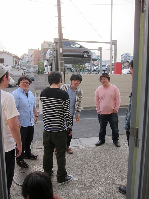 本気ダメ出しをしている山本。こちらに「撮るな撮るな」と一蹴。