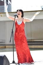 阿佐ヶ谷姉妹の“姉”渡辺。