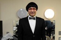 「山里亮太生誕祭SP」終演後コメント取材に応じた南海キャンディーズ山里。