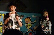 藤井隆（左）と椿鬼奴（右）。