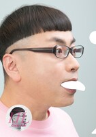 写真は「神の舌のクリアファイル」で、用紙を入れた状態のもの。A4サイズで630円（税込）。