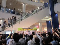 非売品のスパーキー人形がプレゼントされたジャンケン大会。