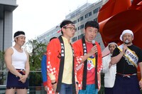 「よしもとやきとり芸人」としてイベントを盛り上げた初恋タロー。