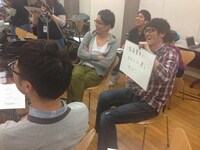 「よしログ」の模様。(c)吉本興業