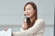 「DVD見どころプレゼン対決」に挑む水野真裕美アナ。