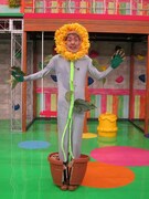 足元は植木鉢。