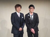 最初の漫才。軽やかな滑り出しに見える。