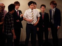 磁石の代打を務めた流れ星。ちゅうえいは白シャツにネクタイ姿で登場。