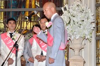 バイきんぐ小峠（中央）。