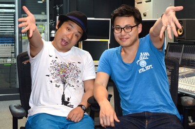 DVD「博愛」の収録を兼ねたライブ「オールナイトニッポン0（ZERO）プレゼンツ『アルコ＆ピースLIVE Hello Tom!!』」を行ったアルコ＆ピース。左が酒井健太、右が平子祐希。