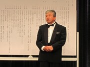 エンディングで、はにかみながらも感謝の言葉を述べるショージ。